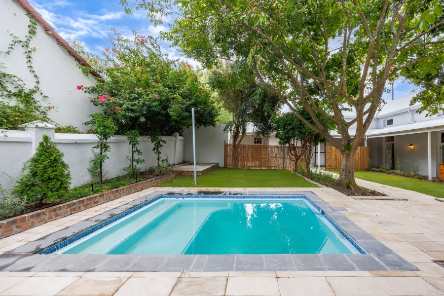 3 Bedroom Property for Sale in Hoog En Droog Western Cape